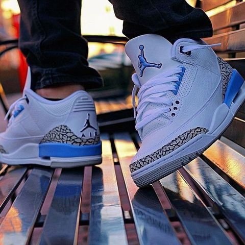 Jordan 3sheeva
sizes 40-45.