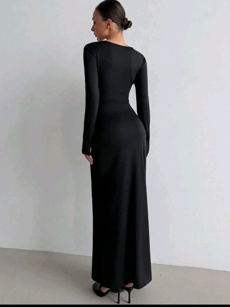 Aloruh Elegant Modern Metal Decor Hollow Out Waist Slimming Straight Long Dres