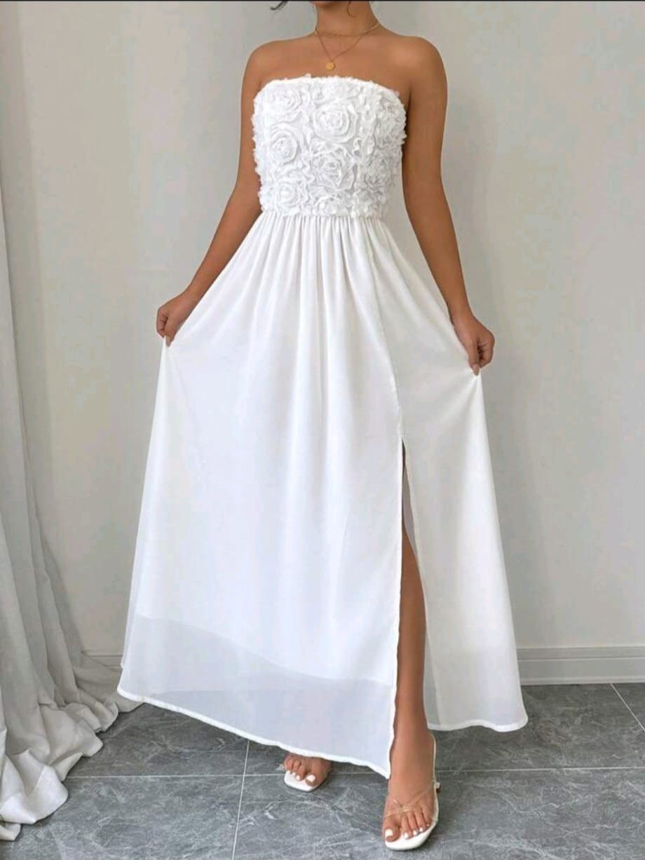 Raffinéa Strapless Solid Color Dress With Floral 3D Chiffon Hem And Slit