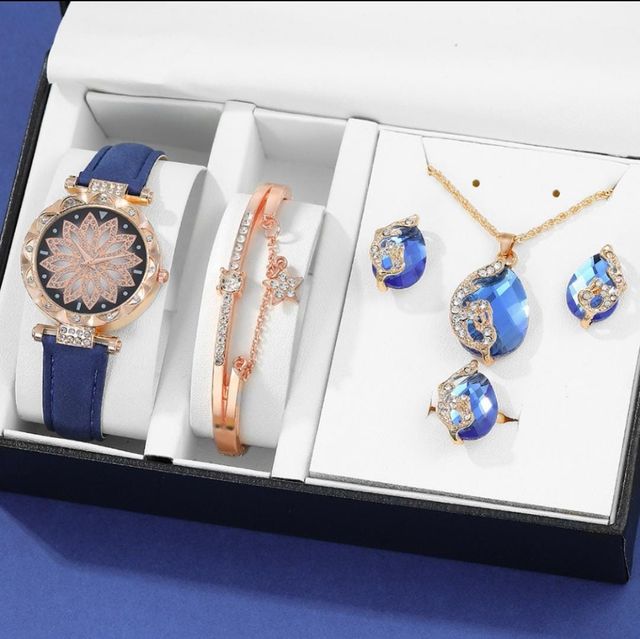 Ladies sets 10
Watch /necklace/ring/earrings
