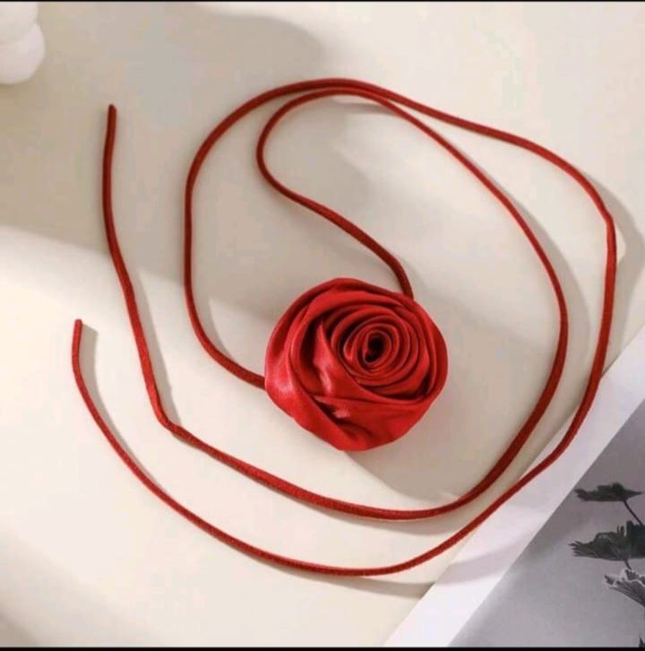 Red Rose Choker 🌹