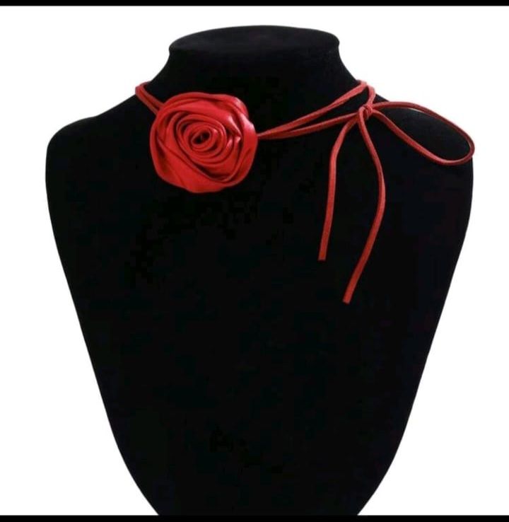 Red Rose Choker 🌹