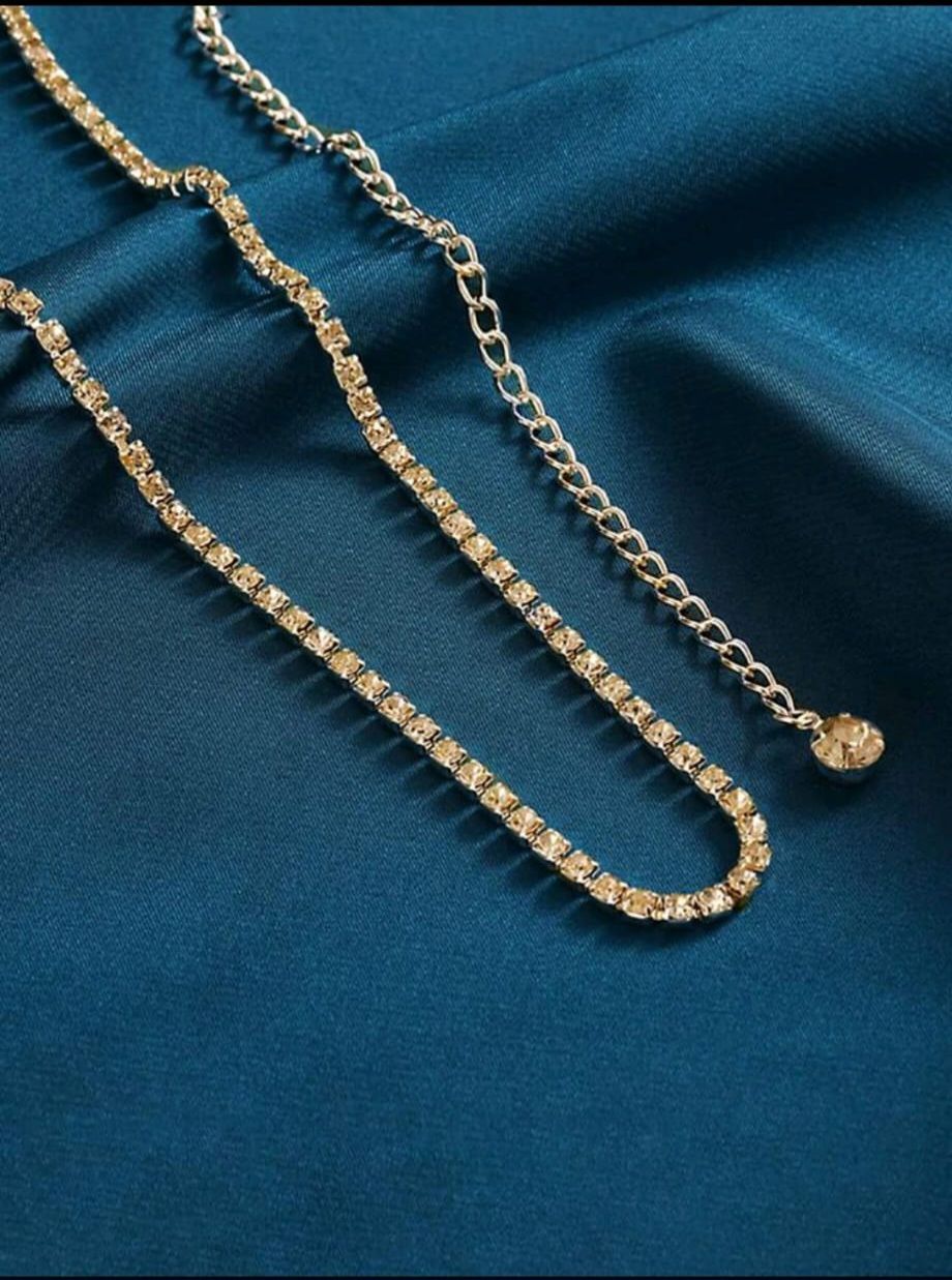 Gold Belly Chain With Stone Decorations 