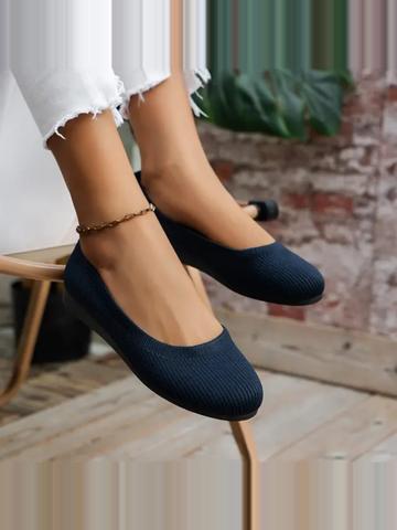 Breathable fashion
