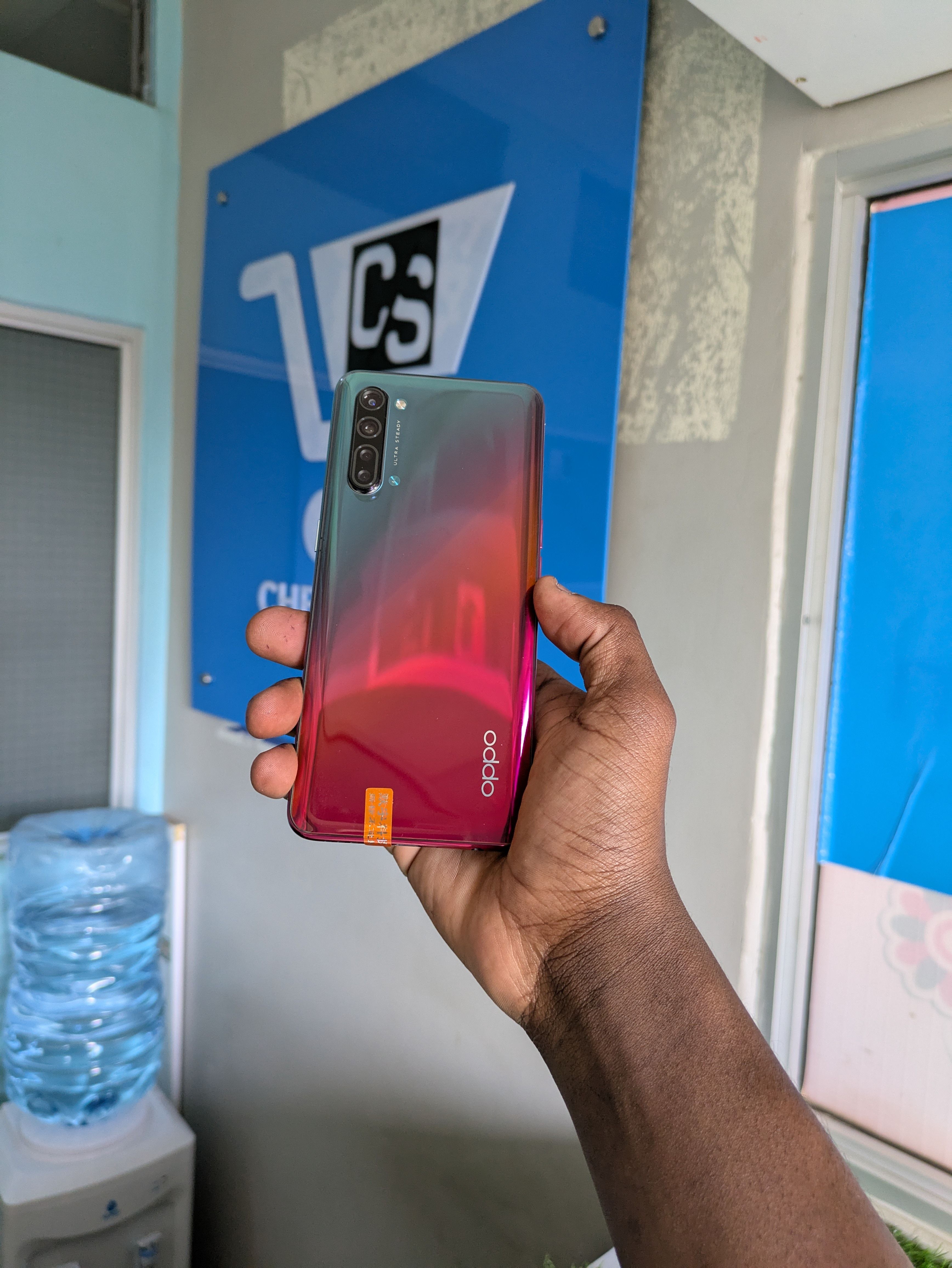 OPPO RENO 3 5G 128GB ROM 8GB RAM DISPLAY 6.4 INCH REAR CAMERA 48MP + 13MP + 8MP + 2MP(NOFINGERPRINT)