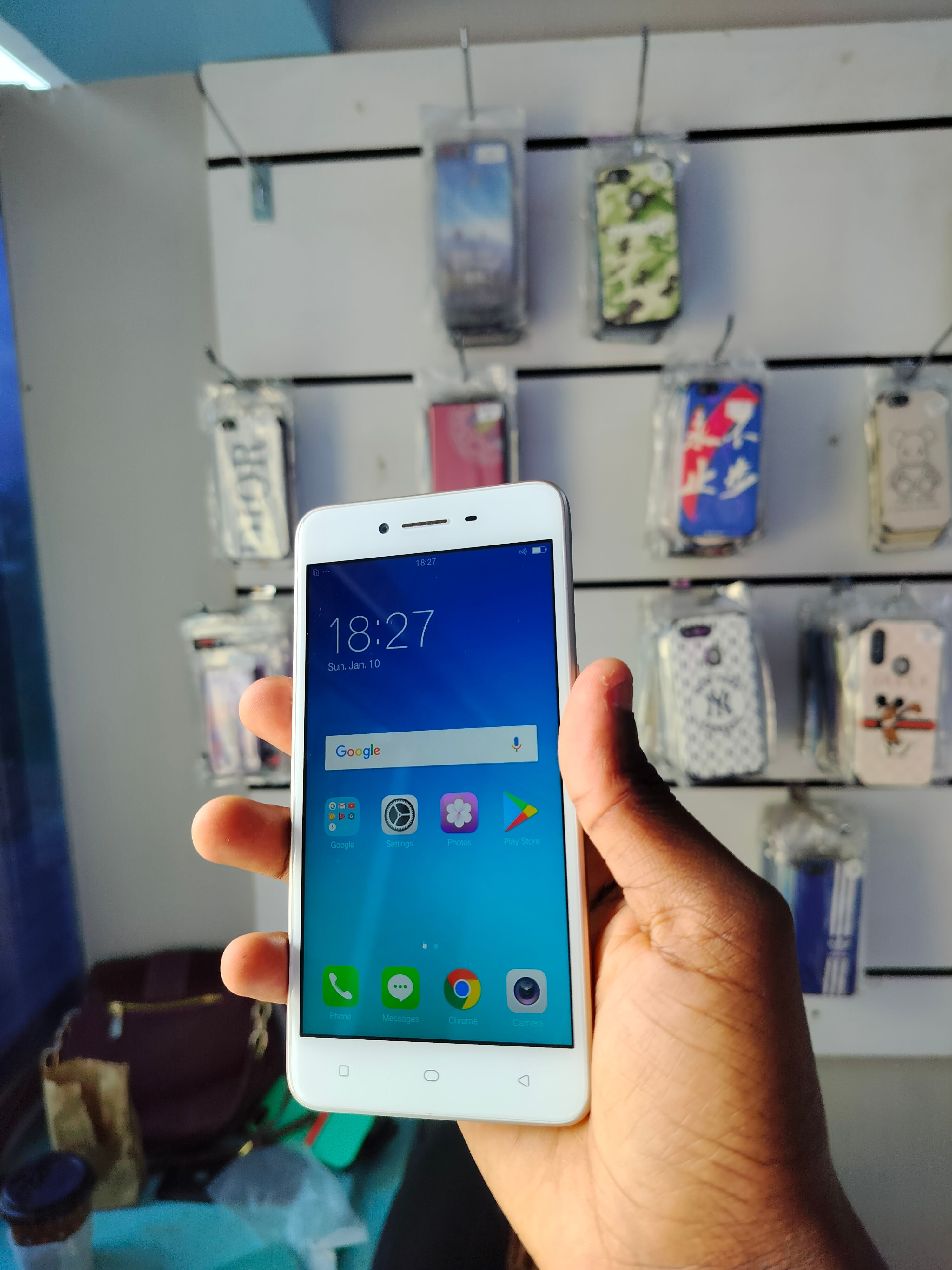 OPPO A37 2GB RAM 16GB ROM DISPLAY 5.0 INCHES REAR CAMERA 8MP FRONT CAMERA 5MP  ANDROID 5