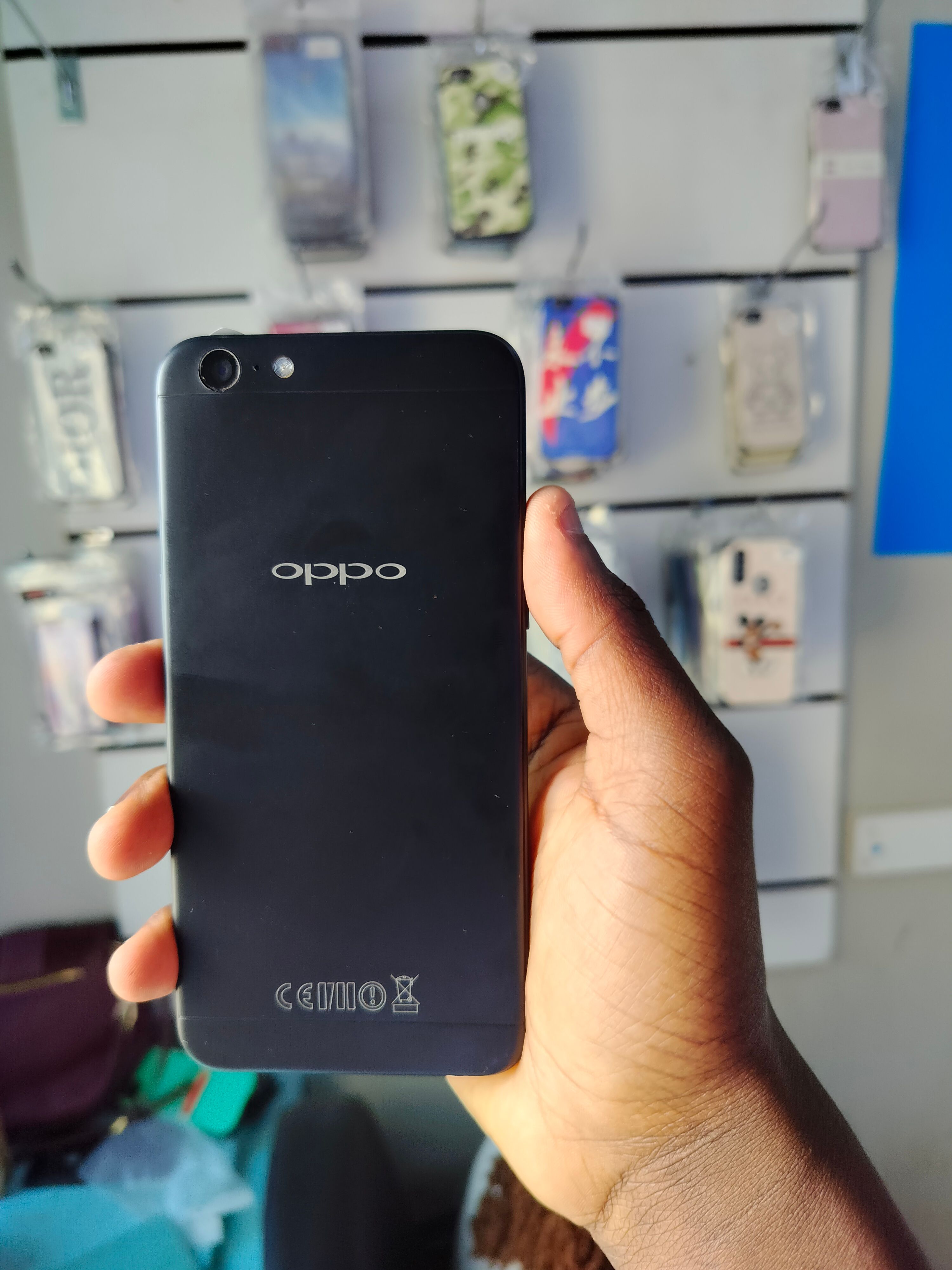  OPPO A57 32GB ROM 3GB RAM DISPLAY  5.2 INCHES REAR CAMERA 13MP FRONT CAMERA 16MP 