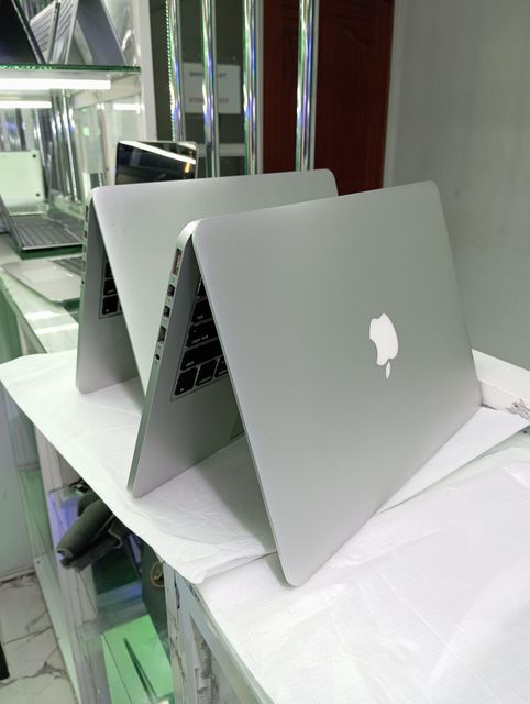 Apple MacBook Pro Retina 2015
