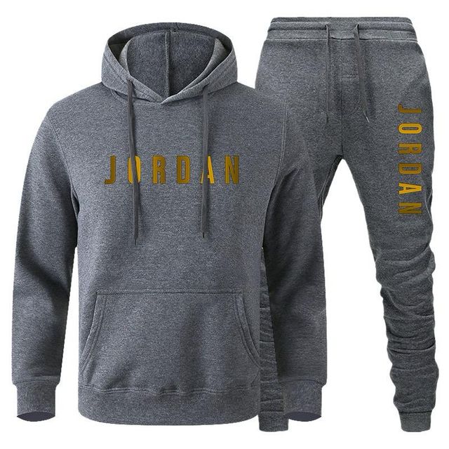 🔷 _Jordan tracksuit